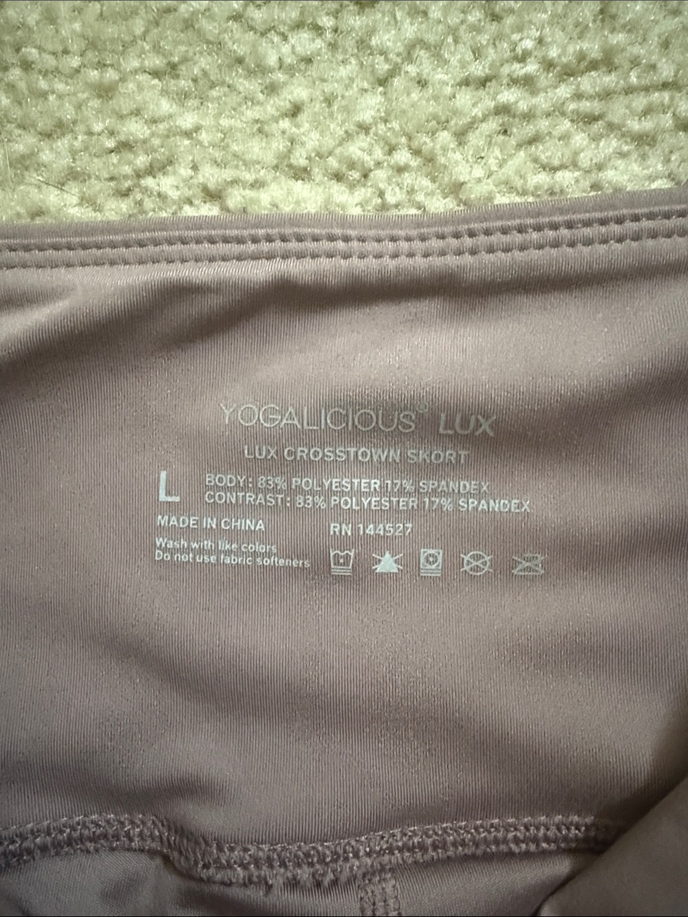 Yogalicious LUX crosstown skirt size Large - Picture 3 of 5